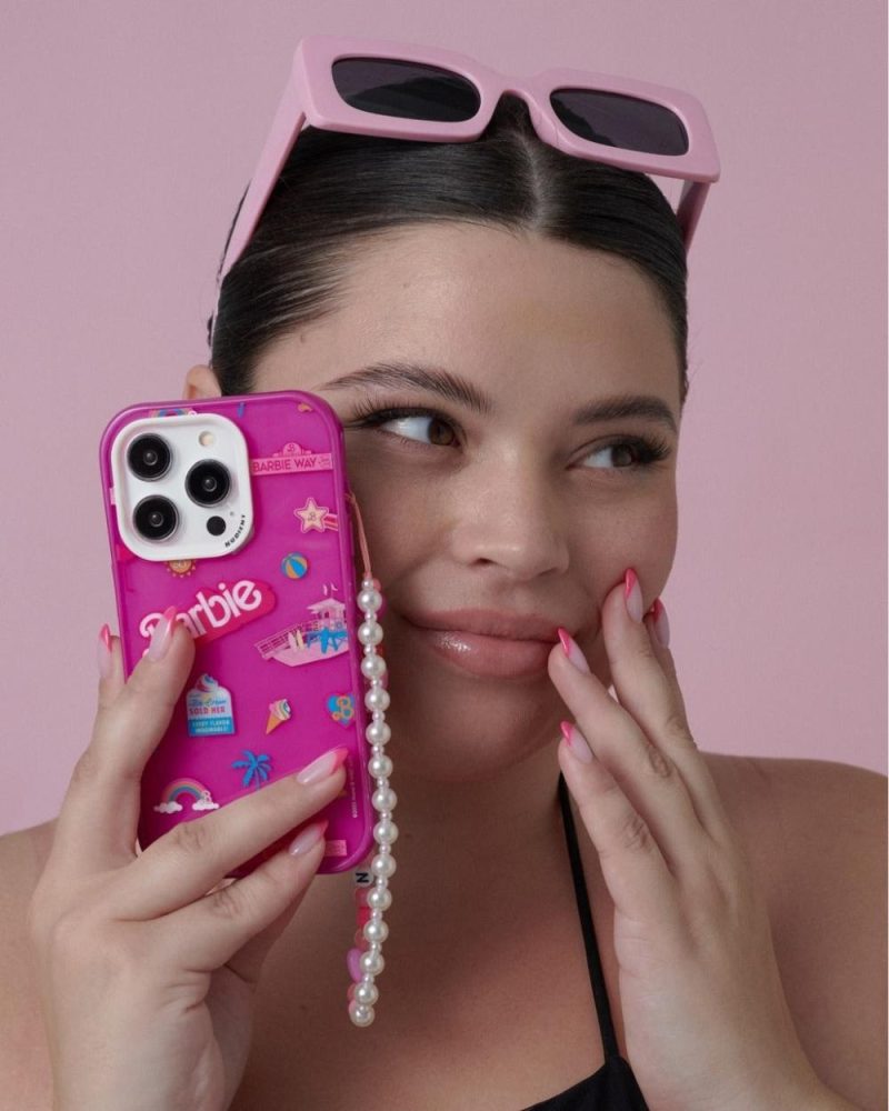 iPhone 15 | Form Case – Barbie Board / iPhone 15 iPhone 15 Barbie Board