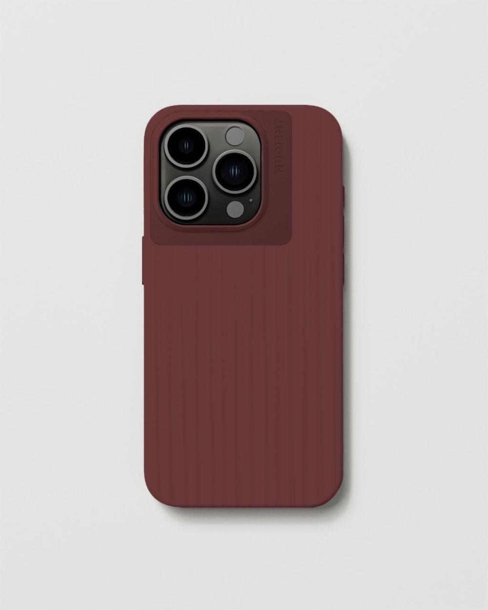 iPhone 15 Pro | Bold Case – Oxblood Red / iPhone 15 Pro with MagSafe iPhone 15 Pro iPhone 15 Pro